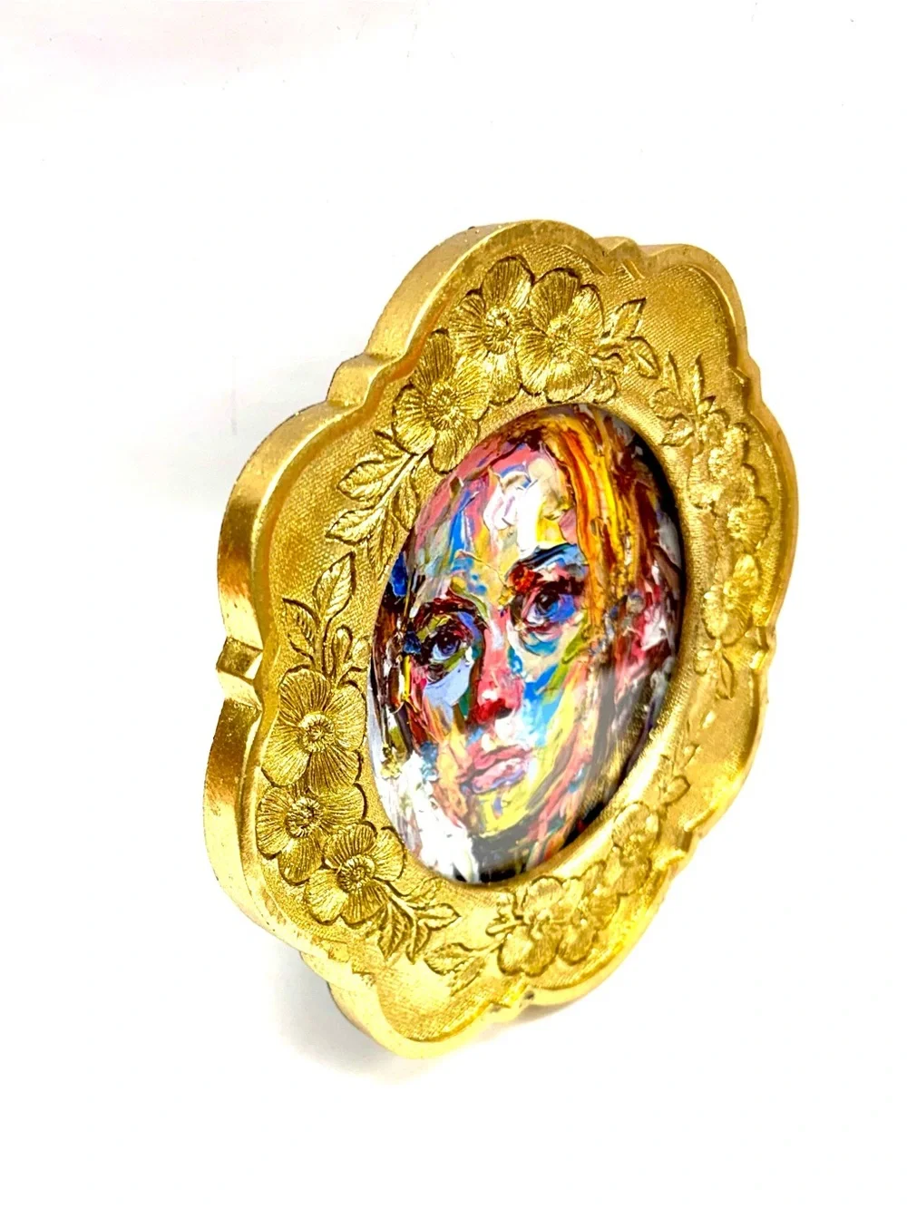 Vintage Style Gilded Picture Frame 4 x 4 Round Nicole Miller NYC Home F441001